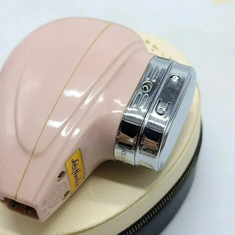 Norelco brush works